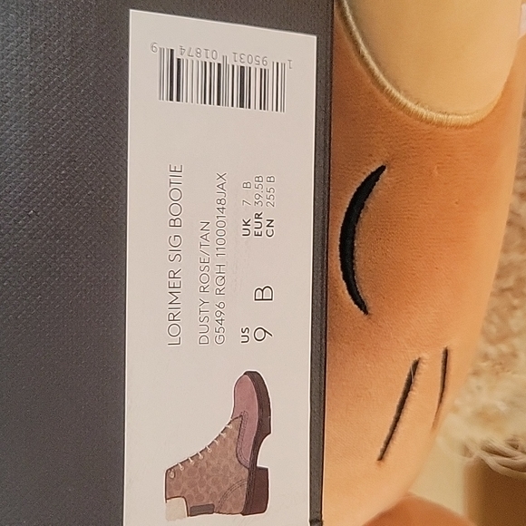 Unworn Dusty Rose Coach Booties size 9 - Picture 6 of 7